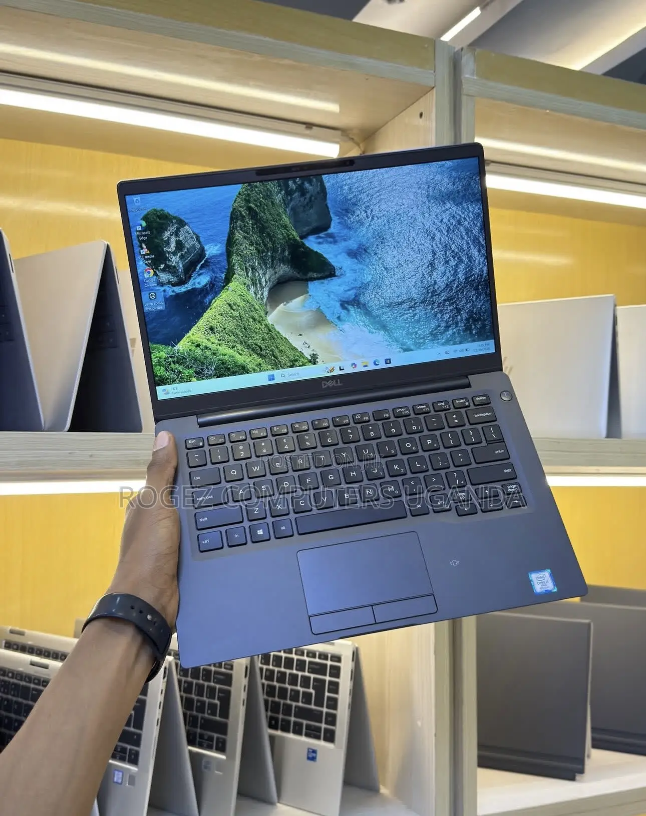 New Laptop Dell Latitude 7400 8GB Intel Core i7 SSD 256GB