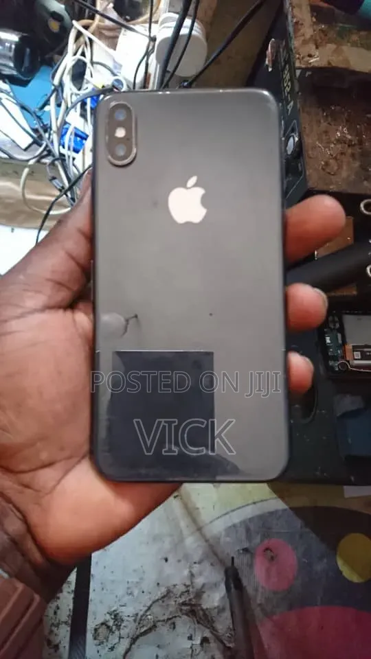 Apple iPhone X 64 GB Black