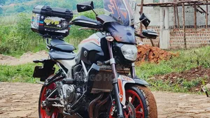 Yamaha 2009 Black