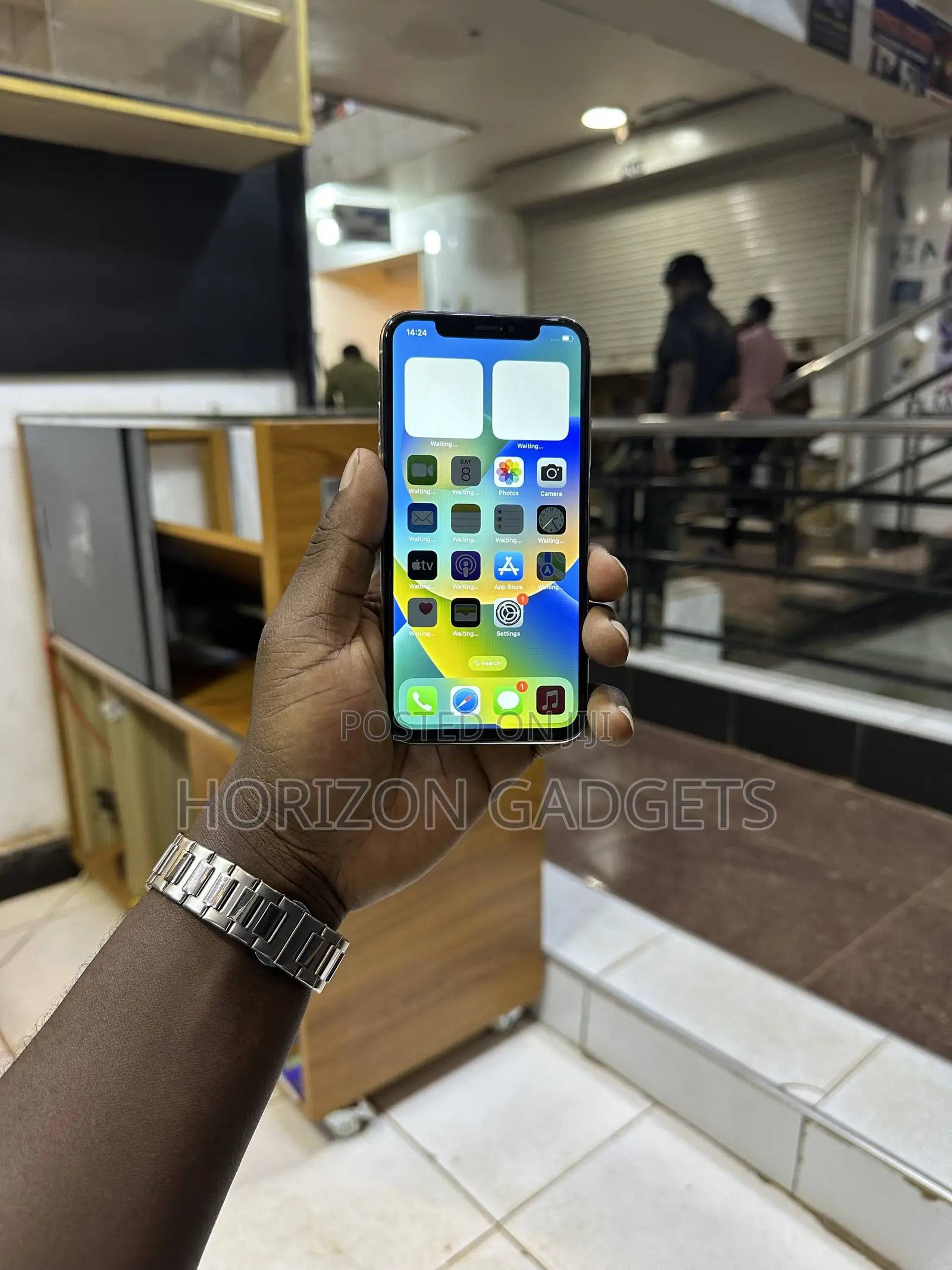 Apple iPhone X 64 GB White
