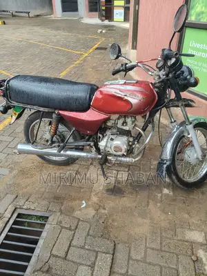 Bajaj Boxer 2023 Brown