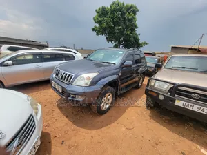 Toyota Land Cruiser 2013 Gray
