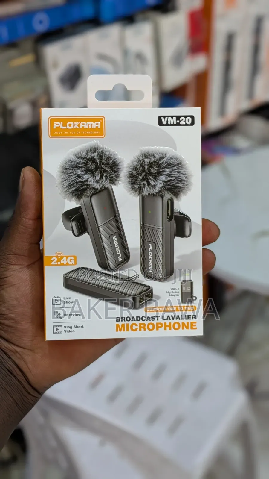 Plokama VM-20 Wireless Lavalier Microphone System.