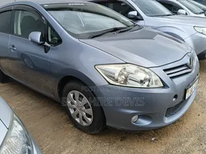 Toyota Auris 2011 Blue