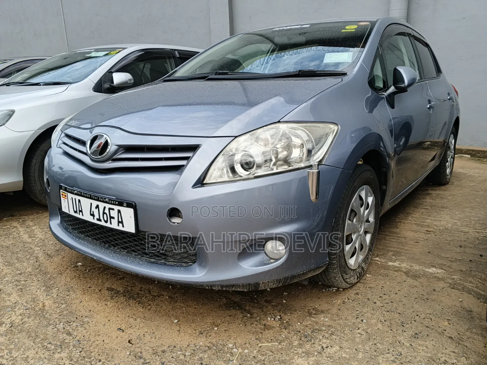 Toyota Auris 2011 Blue