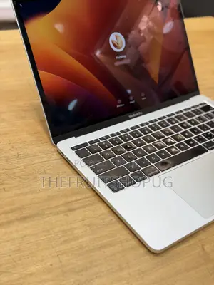 Laptop Apple MacBook Pro 2017 8GB Intel Core i5 SSD 256GB