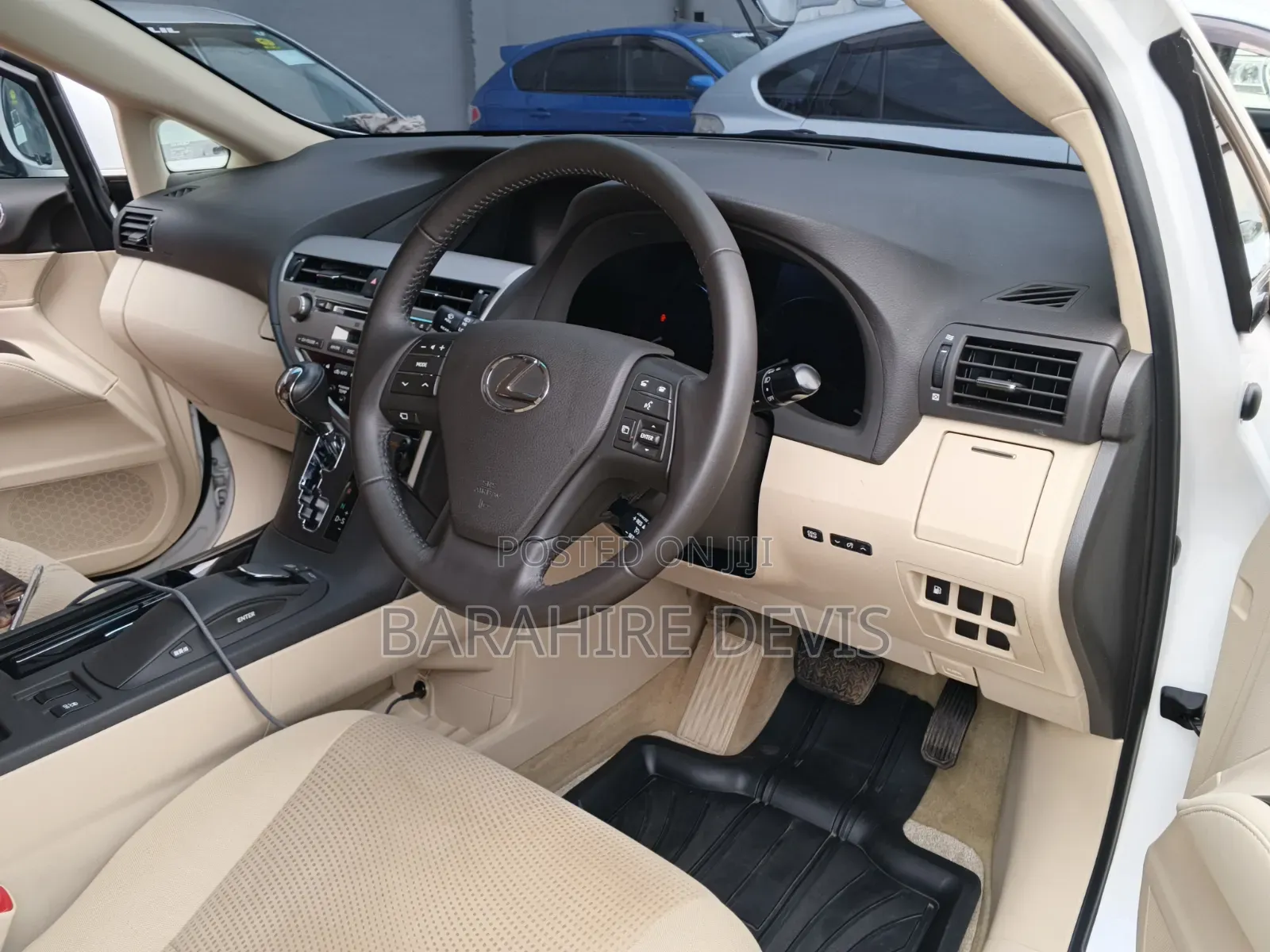 Lexus LX 570 2012 White