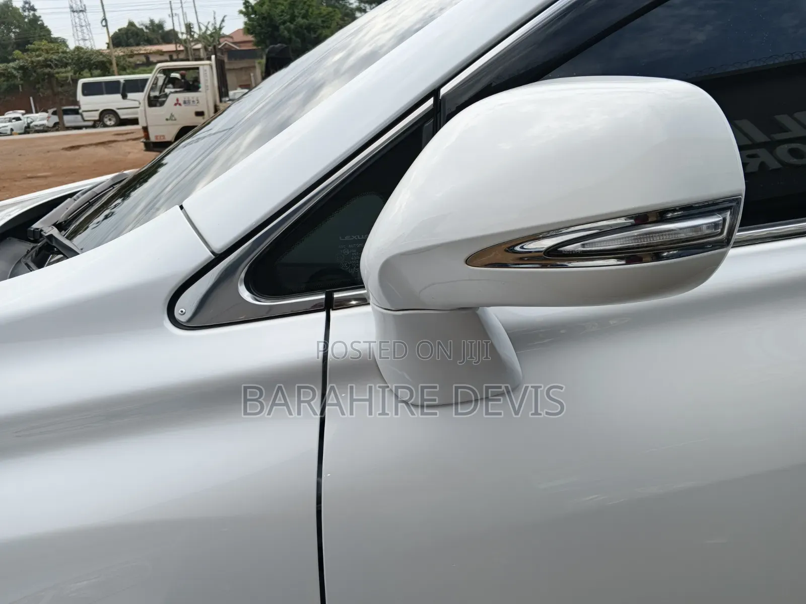 Lexus LX 570 2012 White
