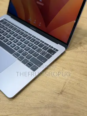 Laptop Apple MacBook Pro 2017 8GB Intel Core i5 SSD 256GB