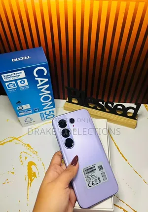 New Tecno Camon 50 Ultra 512 GB Purple