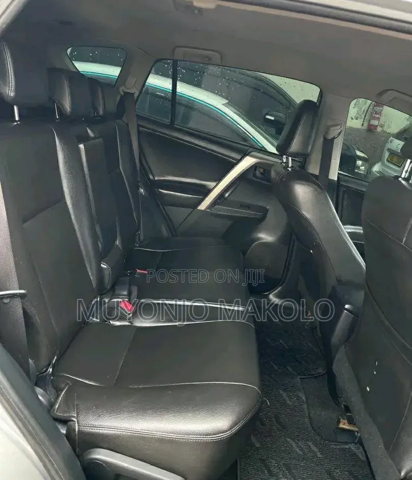 Toyota RAV4 2015 Silver