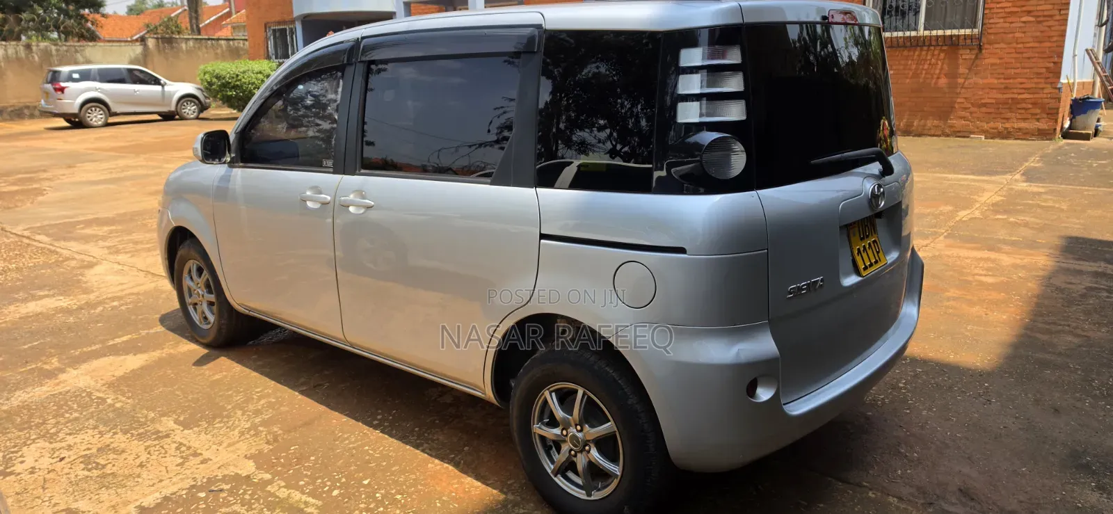 Toyota Sienta 2008 Silver