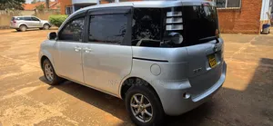 Toyota Sienta 2008 Silver