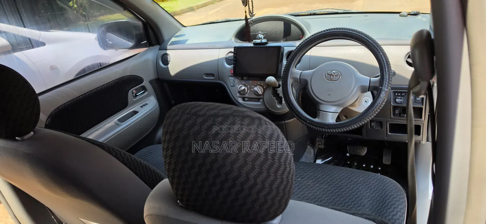 Toyota Sienta 2008 Silver