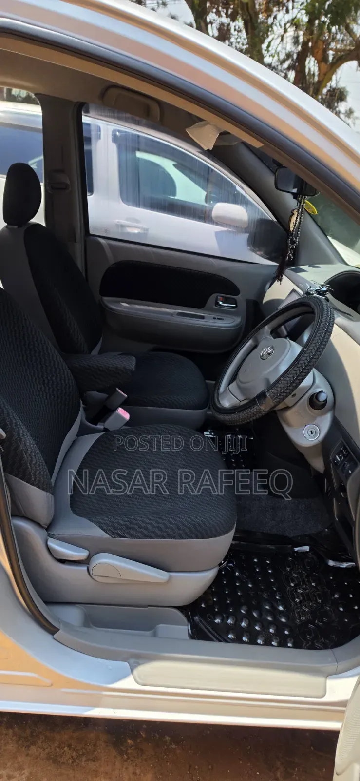 Toyota Sienta 2008 Silver