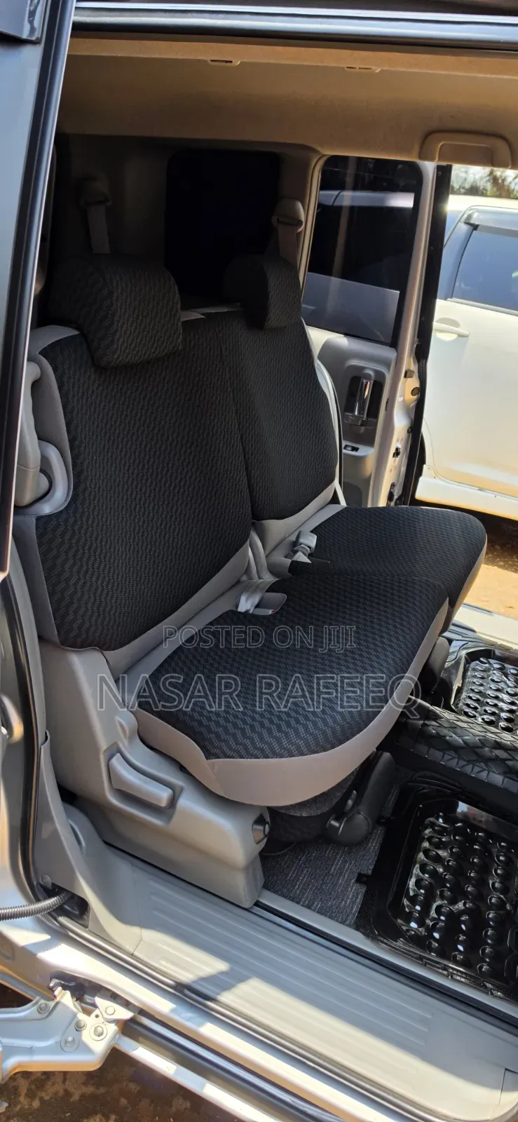 Toyota Sienta 2008 Silver