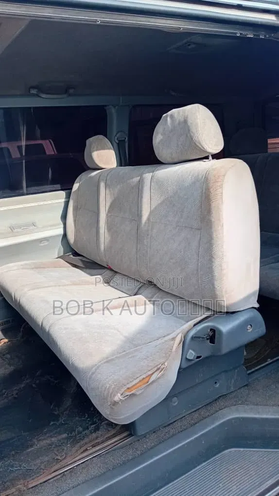 Toyota Regius 1998 Silver