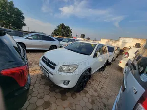Toyota RAV4 2012 White