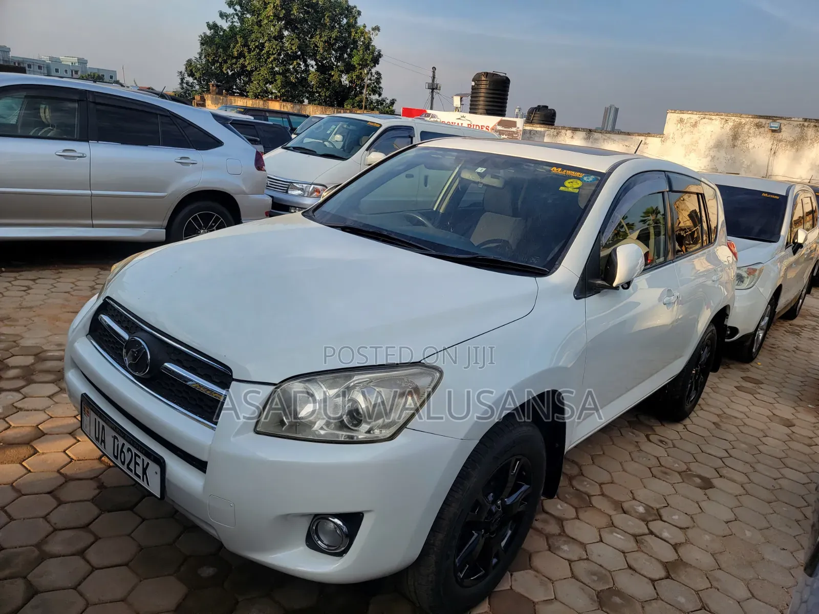 Toyota RAV4 2012 White