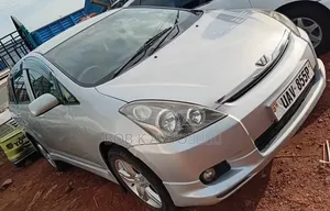 Toyota Wish 2004 Silver