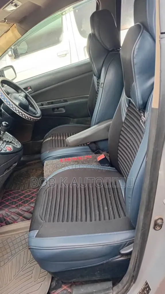 Toyota Wish 2004 Silver