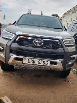 Toyota Hilux 2018 Green