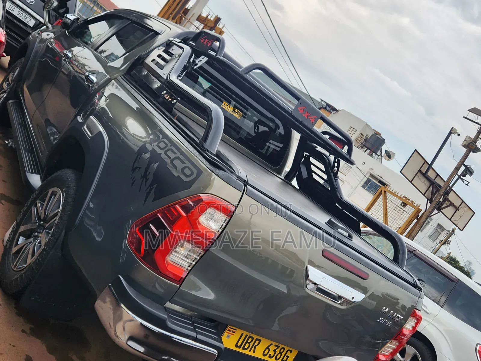 Toyota Hilux 2018 Green
