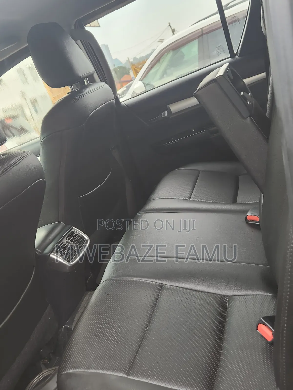Toyota Hilux 2018 Green