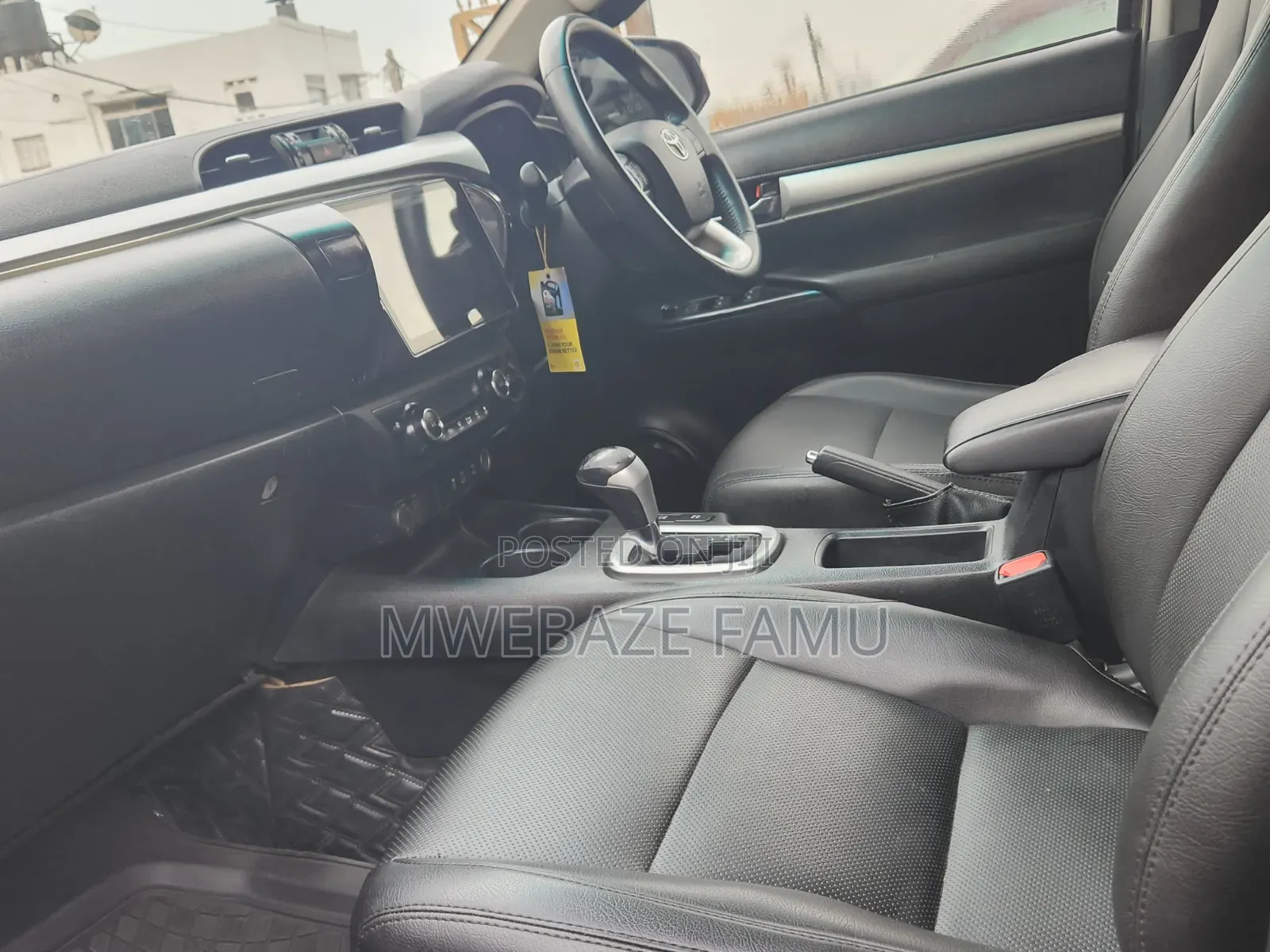 Toyota Hilux 2018 Green