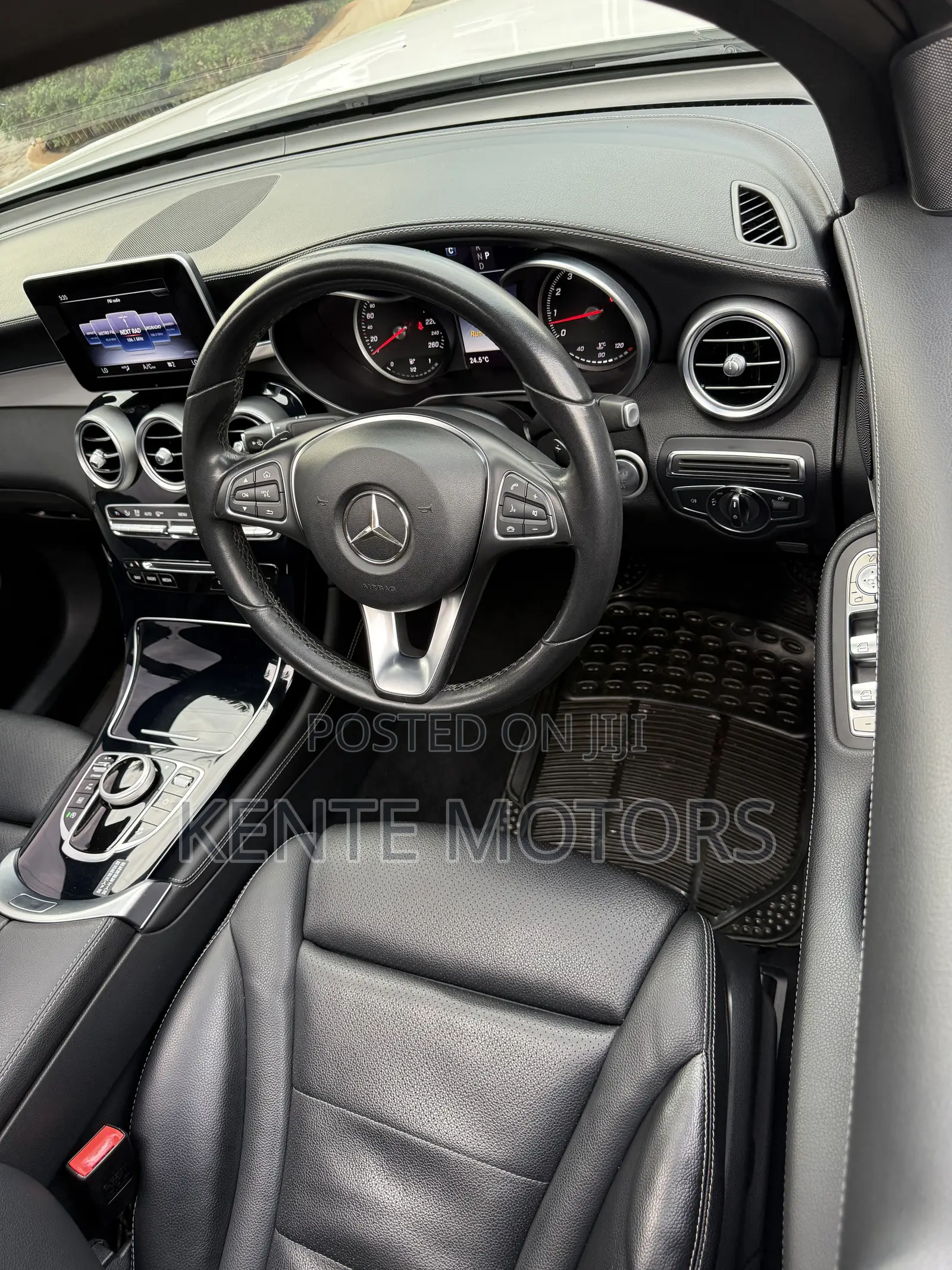 Mercedes-Benz GLC-Class 2017 White