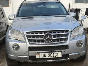 Mercedes-Benz M Class 2009 Silver