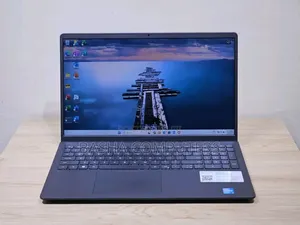 New Laptop Dell 8GB Intel Core i7 SSHD+SSD 256GB