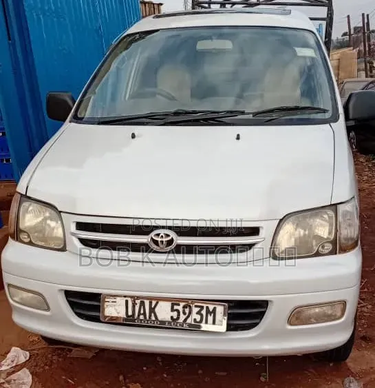 Toyota Noah 2001 White