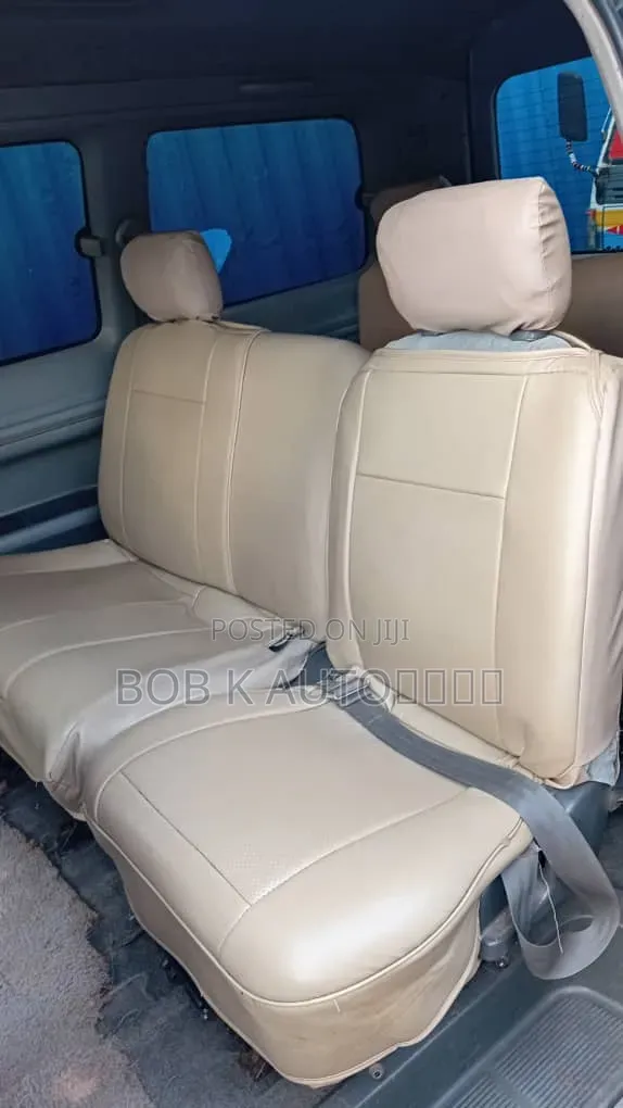 Toyota Noah 2001 White