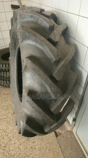 16.9-24 Alliance Tyres Original Indian
