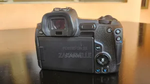 Canon EOS R (Body Only)