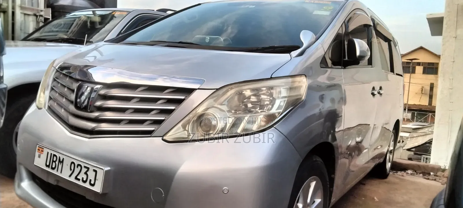 Toyota Alphard 2010 Silver