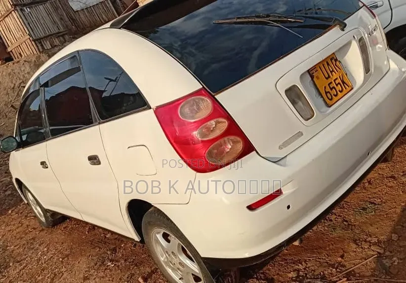 Toyota Nadia 2000 White