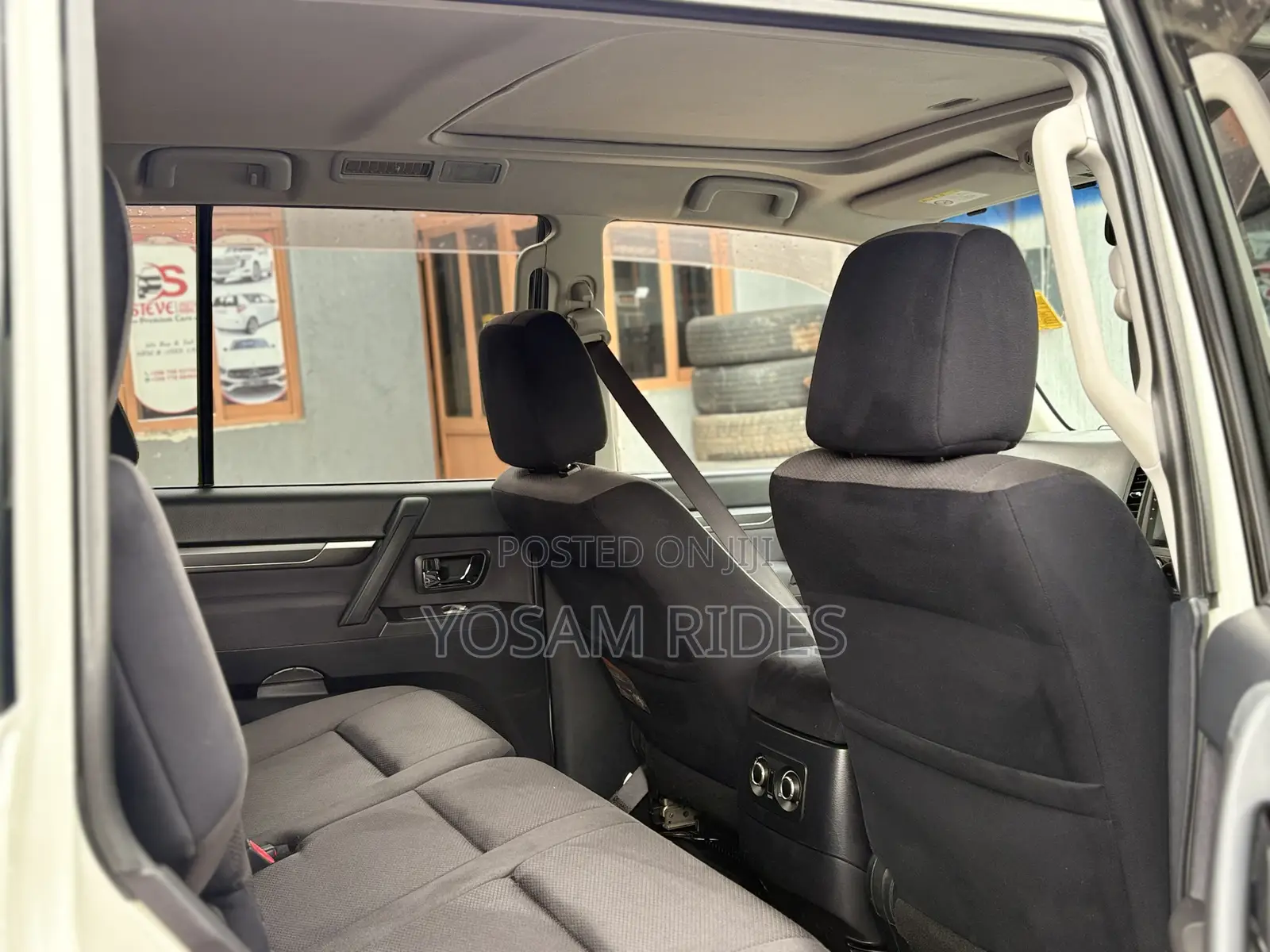Mitsubishi Pajero 3.0 2010 White