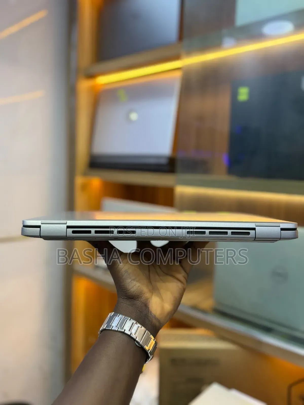 New Laptop Dell Latitude 7450 16GB Intel Core Ultra 5 SSD 512GB