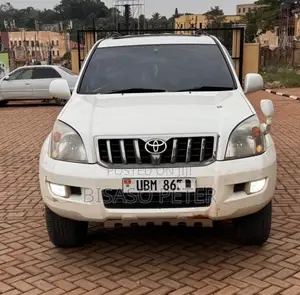 Toyota Land Cruiser Prado 2009 White