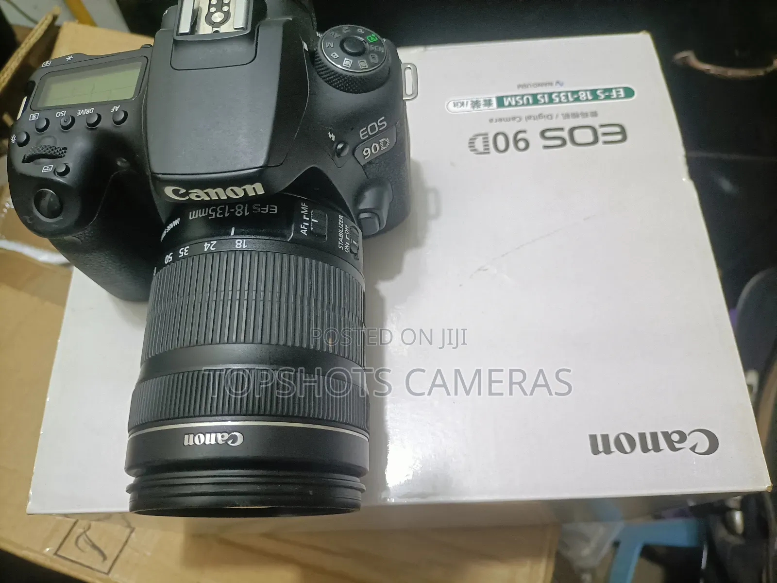 Canon Eos 90D With 18-135mm Kit Lens