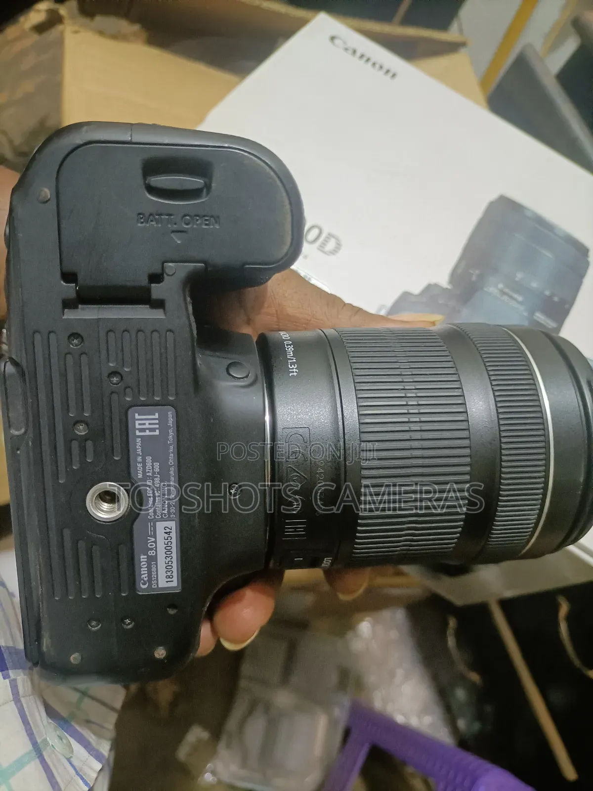 Canon Eos 90D With 18-135mm Kit Lens