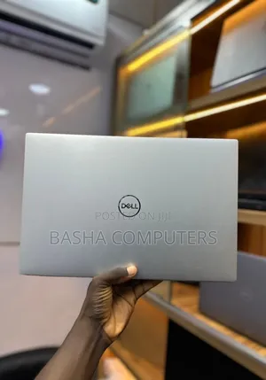 New Laptop Dell XPS 15 9500 32GB Intel Core i7 SSHD+SSD 512GB