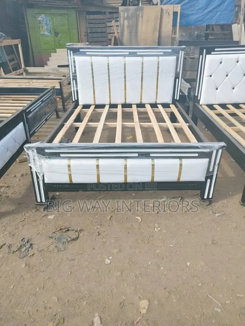 5by6 White Lines Sticker Bed