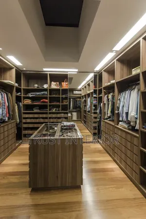 Quality Furniture Fitters 5421