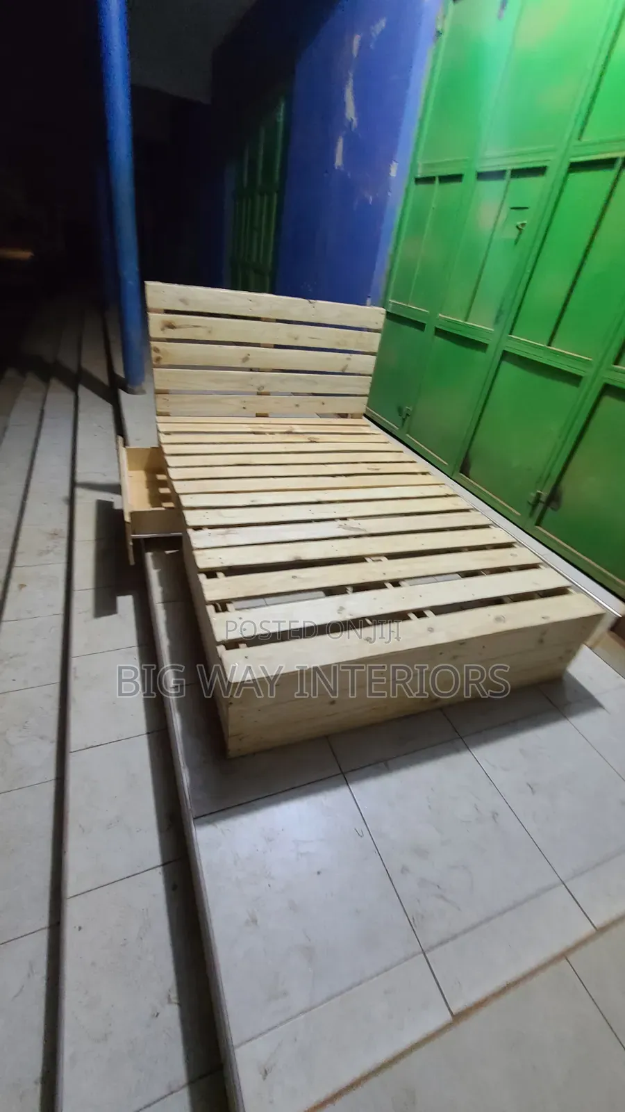 Pallet 4by6 Bed With One Drawer
