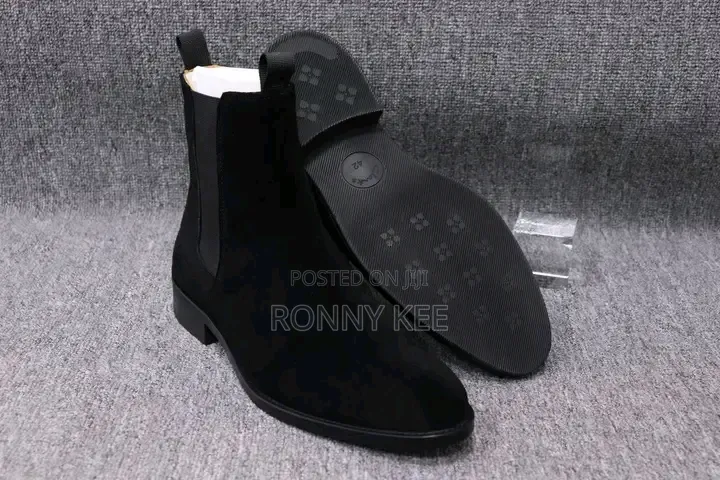 Upper Suede Boots