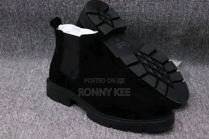 Upper Suede Boots