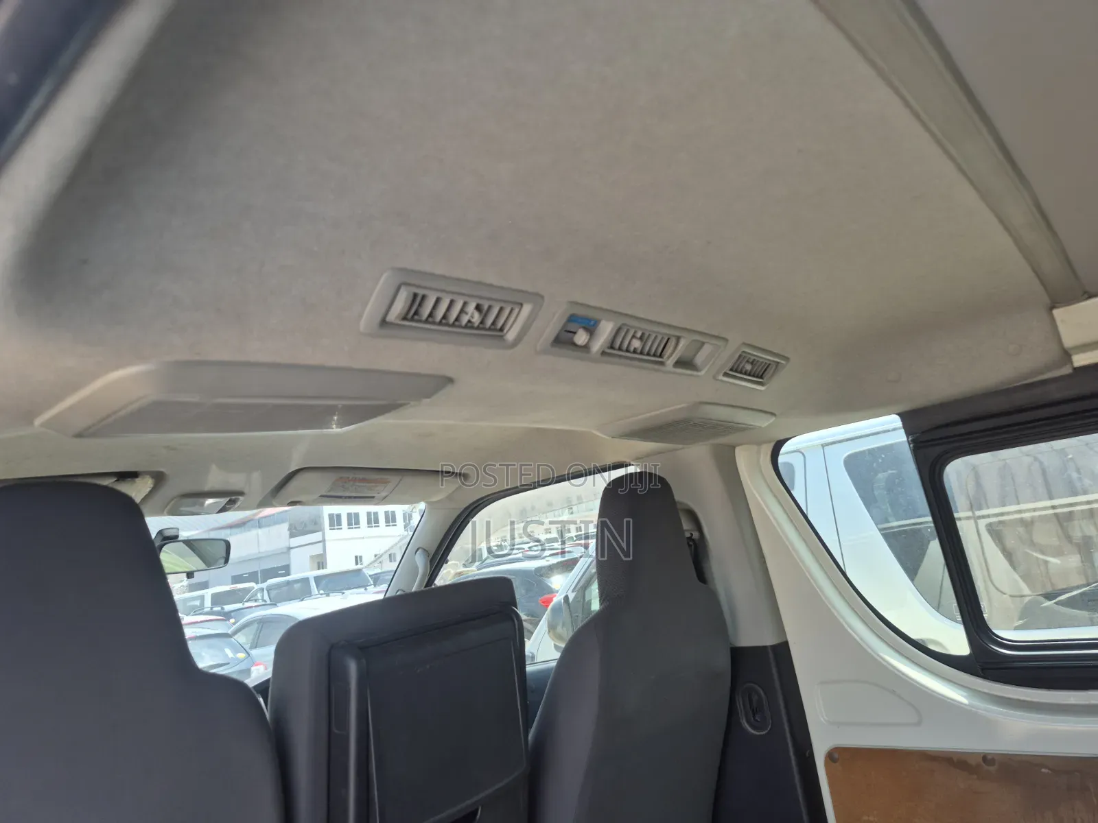 Toyota HiAce 2015 White